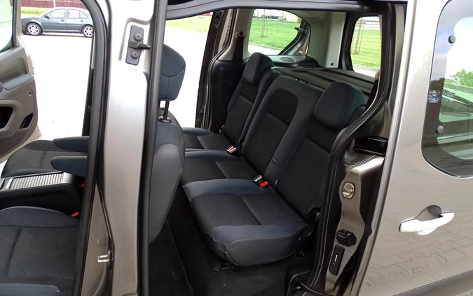 Peugeot Partner cena 24900 przebieg: 254000, rok produkcji 2012 z Gostynin małe 704